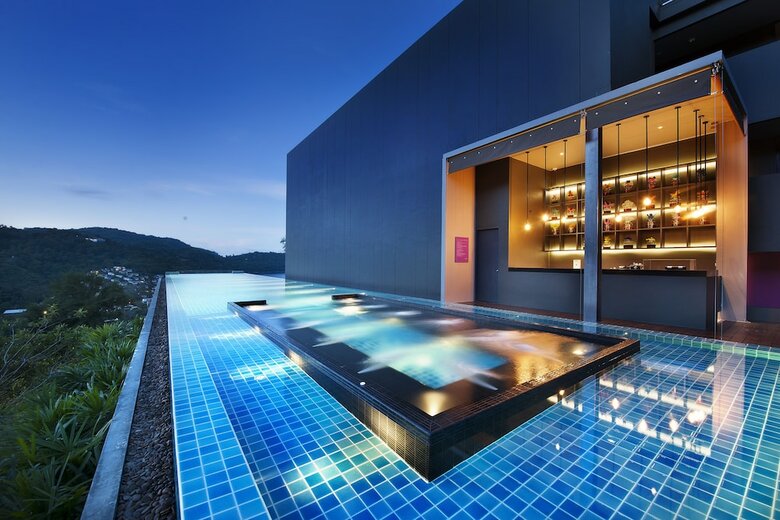 Hotel The Sea Galleri By Katathani