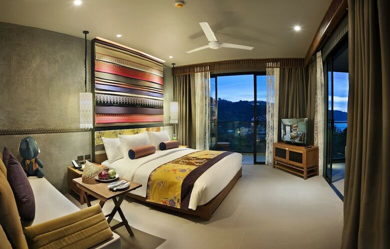 Hotel The Sea Galleri By Katathani
