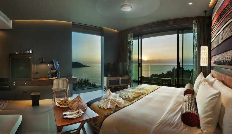 Hotel The Sea Galleri By Katathani