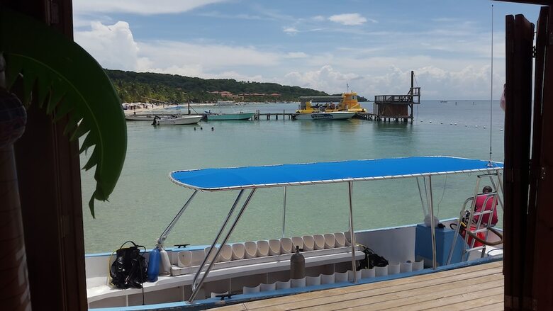 Hotel Foster's West Bay Resort