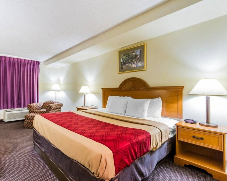 Hotel Econo Lodge Inn & Suites