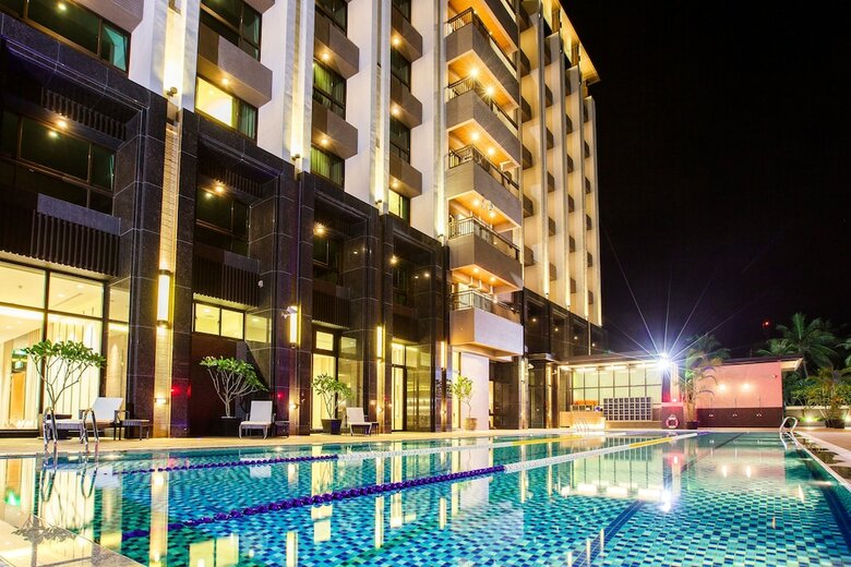 F Hotel Chihpen