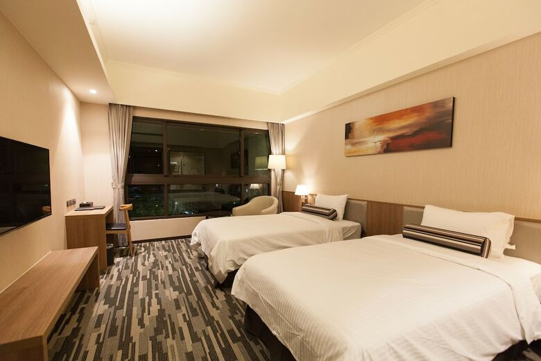F Hotel Chihpen