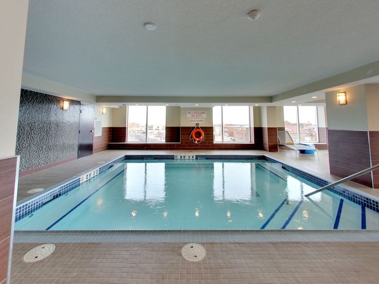 Hotel Doubletree By Hilton Edmonton Downtown
