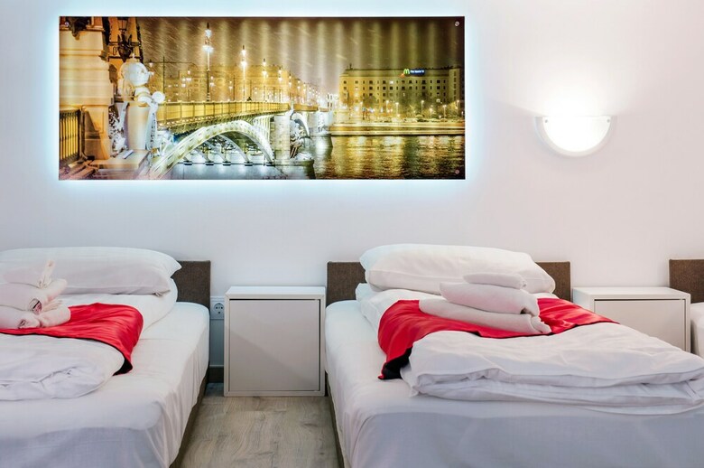 Grand Boulevard Apartments