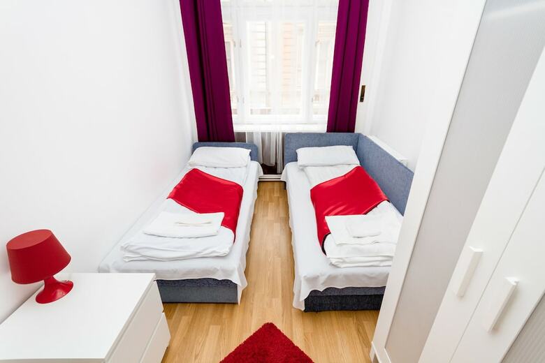 Grand Boulevard Apartments