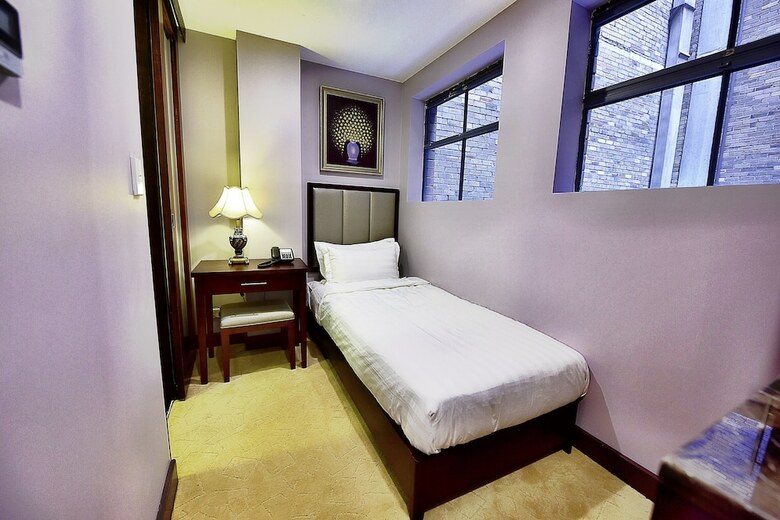 Megaboom City Hotel