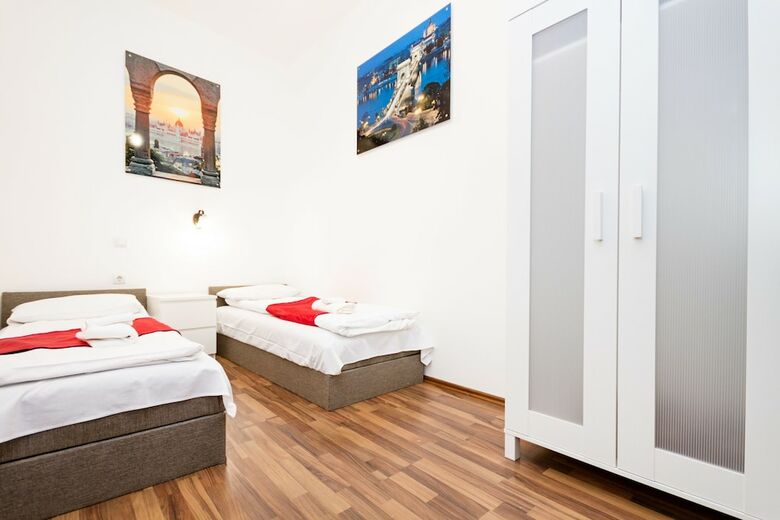 Opera Apartments