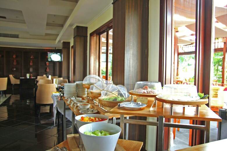 Apartamento New Kuta Hotel