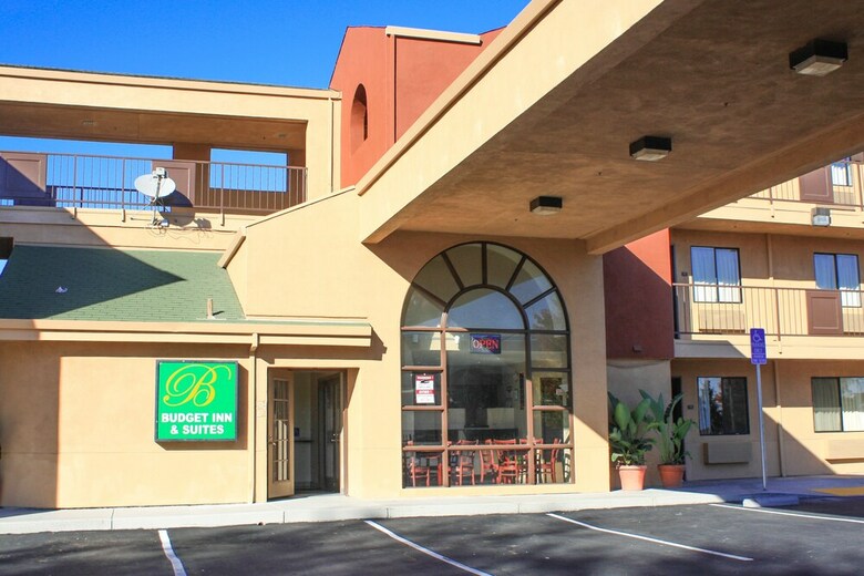 Motel Budget Inn And Suites