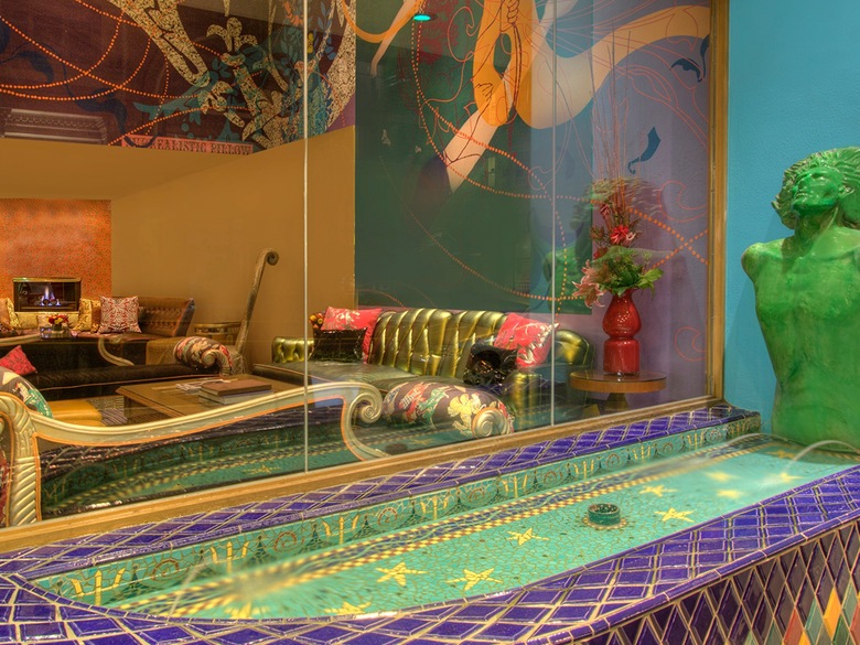 Hotel Triton
