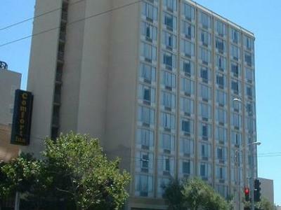 Hotel Comfort Inn By The Bay