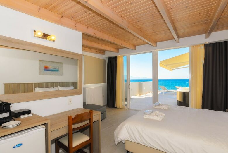 Hotel Iakinthos Tsilivi Beach