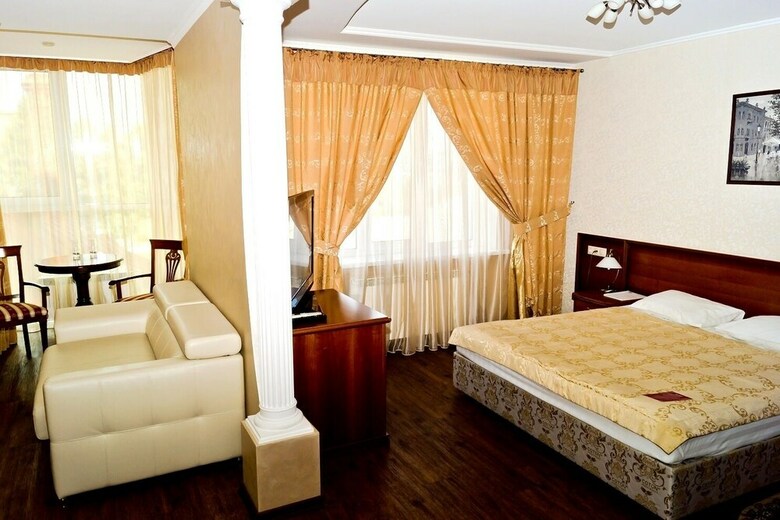 Hotel Pioner Lux