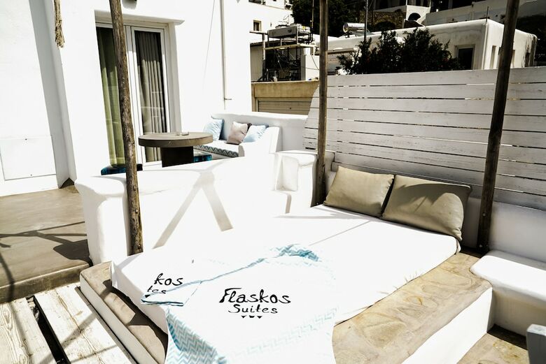 Hotel Flaskos Suites