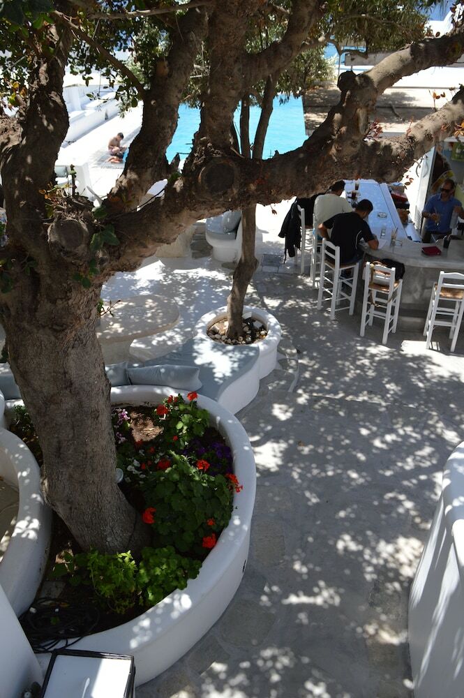 Hotel Flaskos Suites