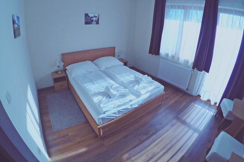 Hotel Hal�szkert