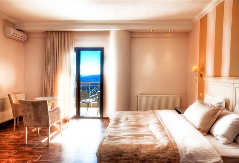 Enastron View Hotel