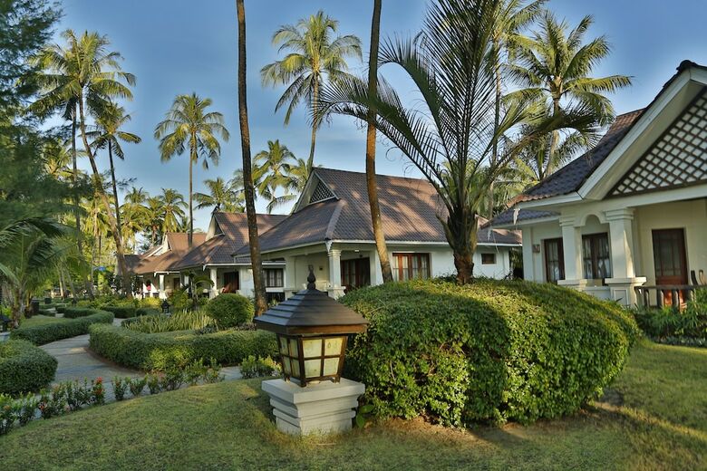 Hotel Amazing Chaung Tha Resort