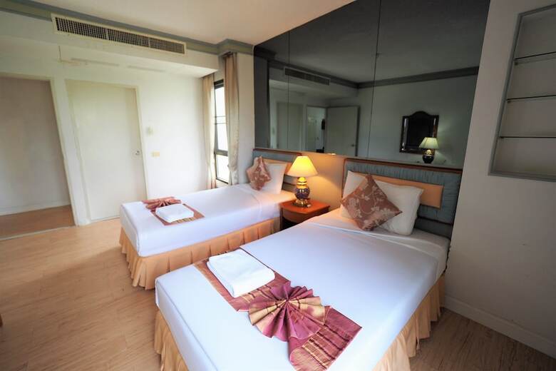 Hotel The Royal Gems Golf Resort