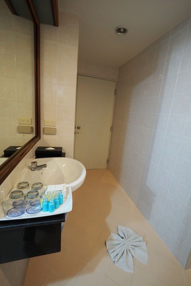 Hotel The Royal Gems Golf Resort
