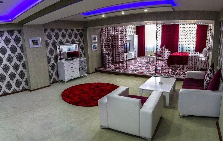 Golden Falcon Hotel