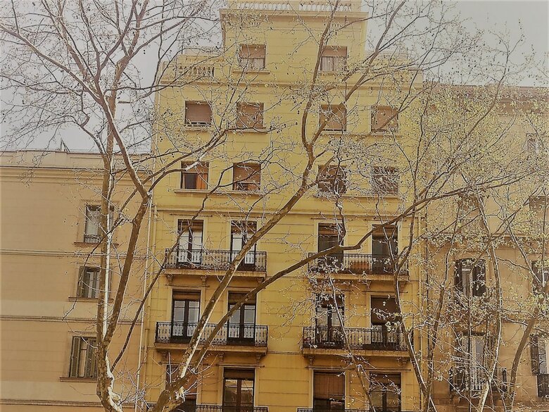 Stopbarcelona Universidad Apartments