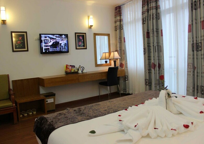 Madam Moon Hotel
