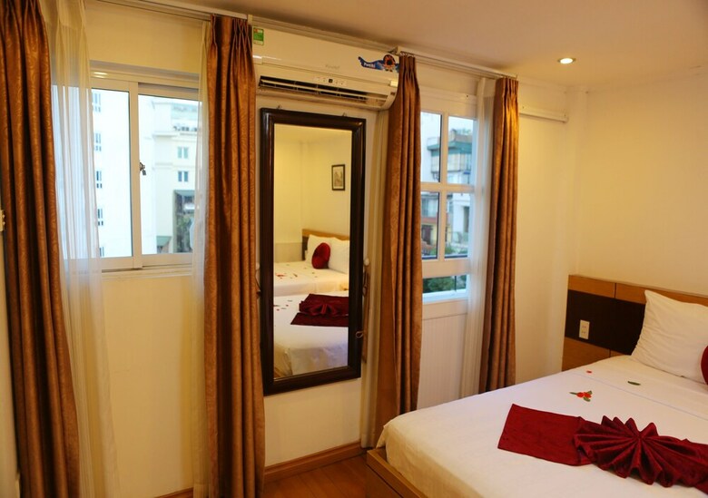 Madam Moon Hotel