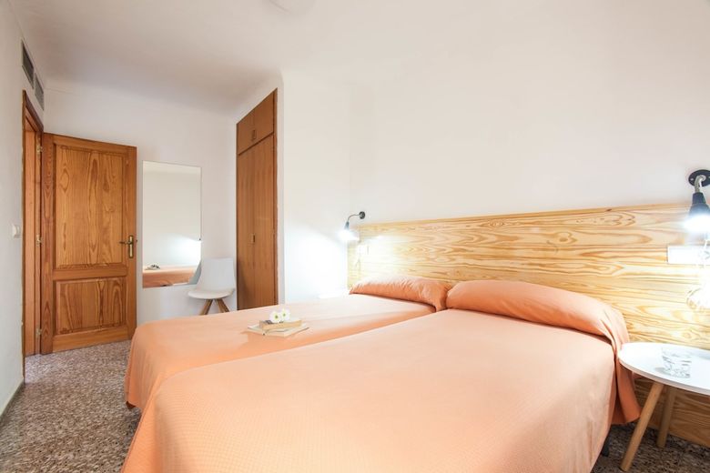 Apartamentos Bah�a Santa Eulalia
