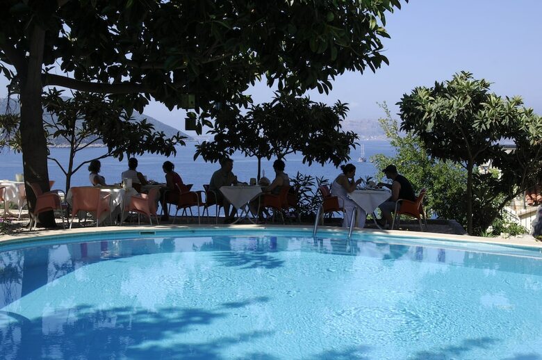 Kas Maki Hotel