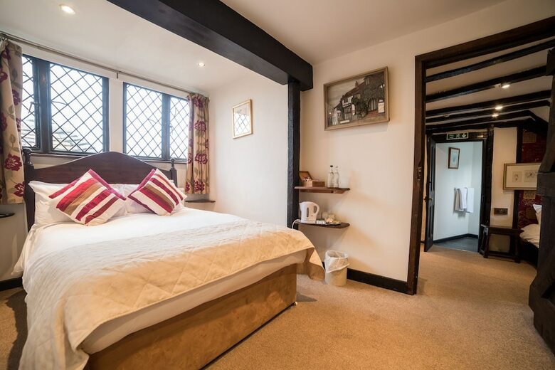 Hotel The Mermaid Inn