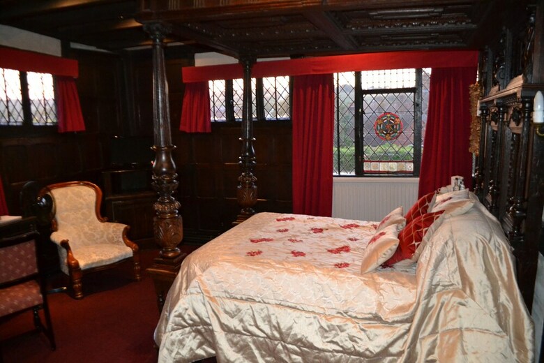 Hotel The Mermaid Inn