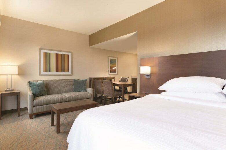 Hotel Embassy Suites By Hilton Akron Canton Airport