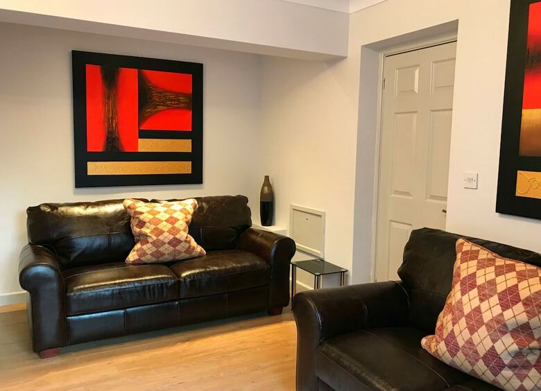 Bedford House Apartments