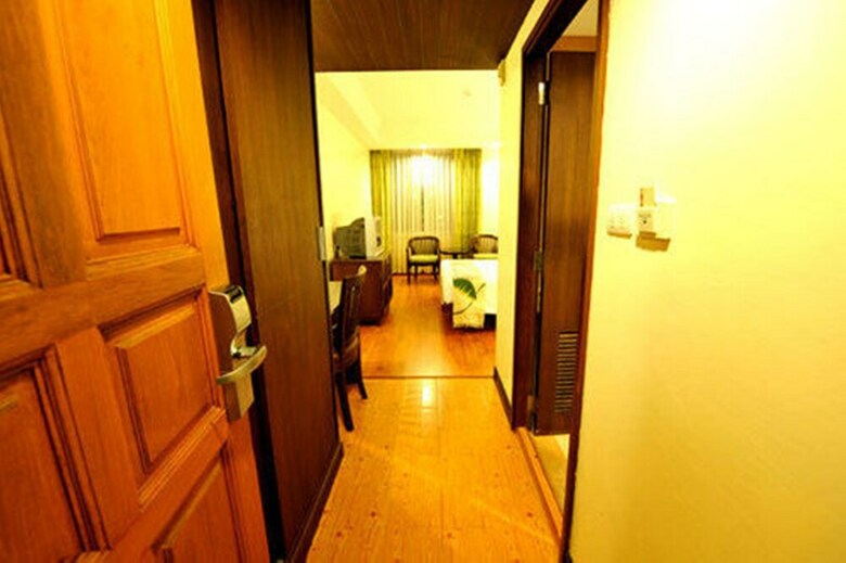 Fresh Inn Hotel