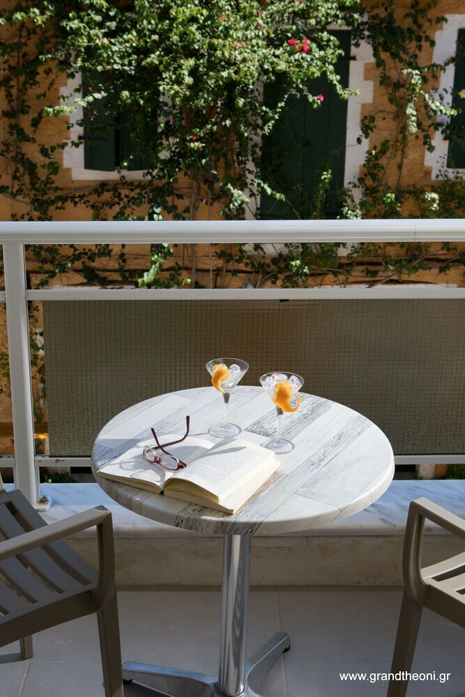 Grand Theoni Boutique Hotel & Spa