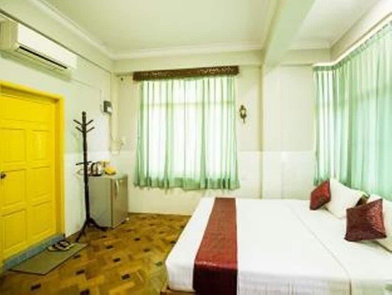 East Mandalay Hotel