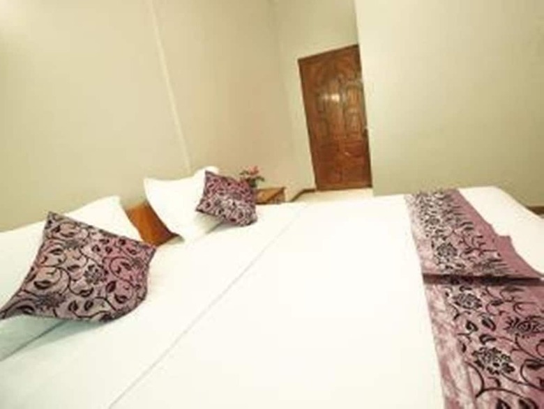 East Mandalay Hotel