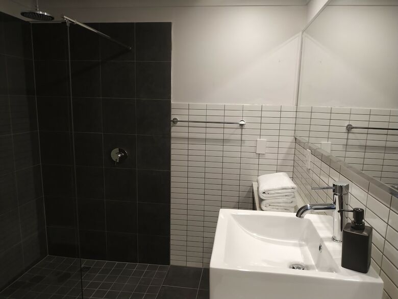 Glenelg Gateway Apartments