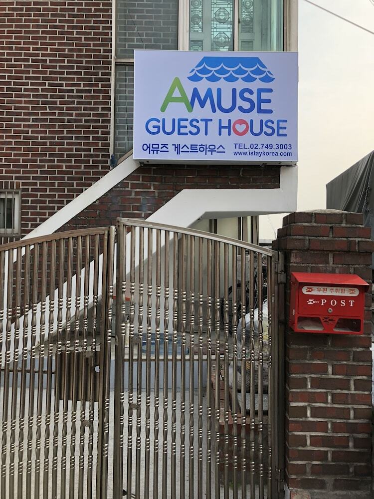 Hostal Amuse Guest House