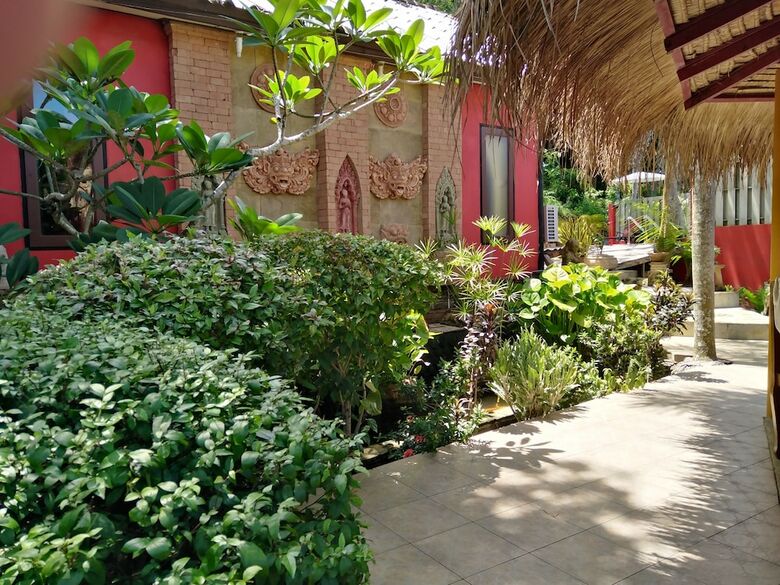 Hotel Baan Ton Rak Boutique Resort
