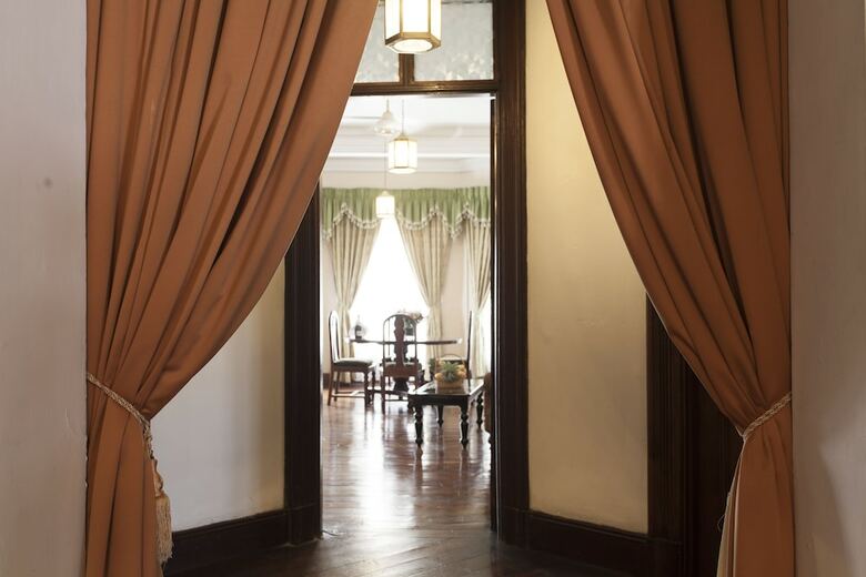 Queen's Hotel