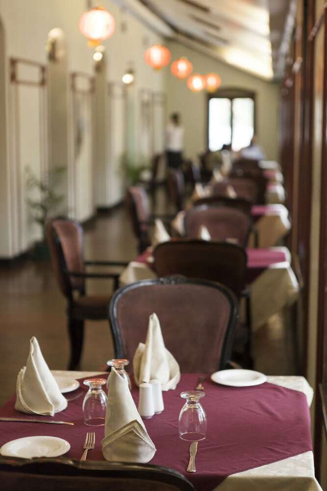Queen's Hotel