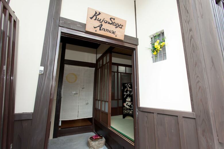 Apartamentos Kujo Stays