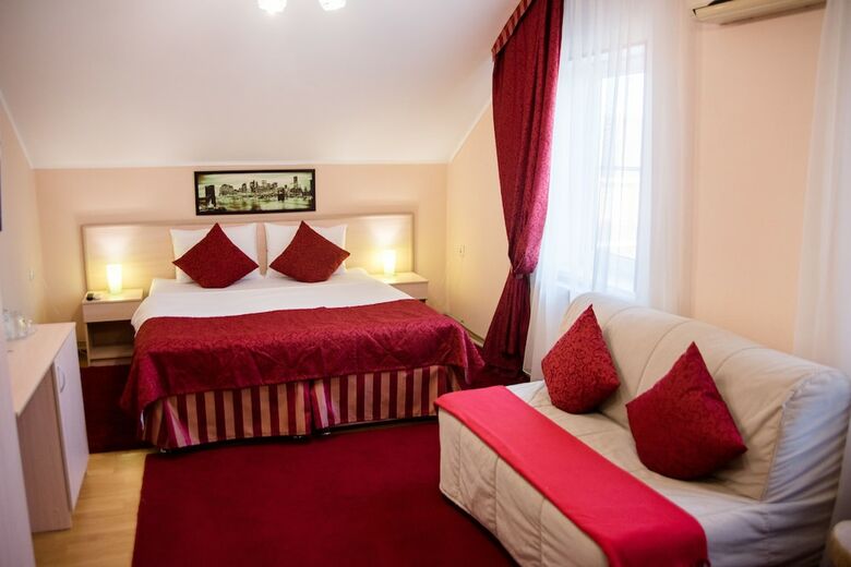 Hotel Iris