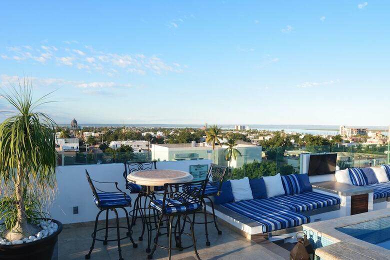 Hotel Hblue