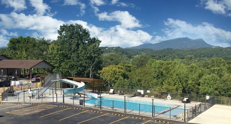 Hotel Howard Johnson By Wyndham Pigeon Forge