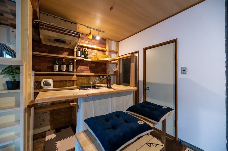 Hostal Dotombori Base