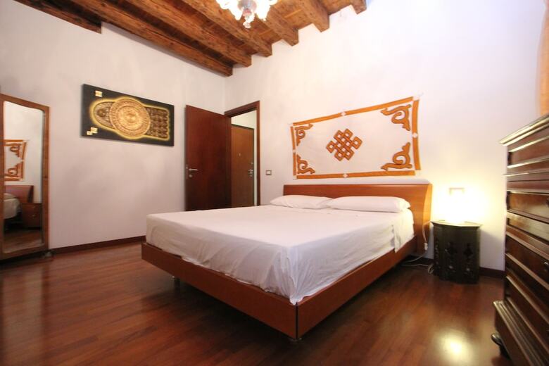 City Apartments - Tintoretto